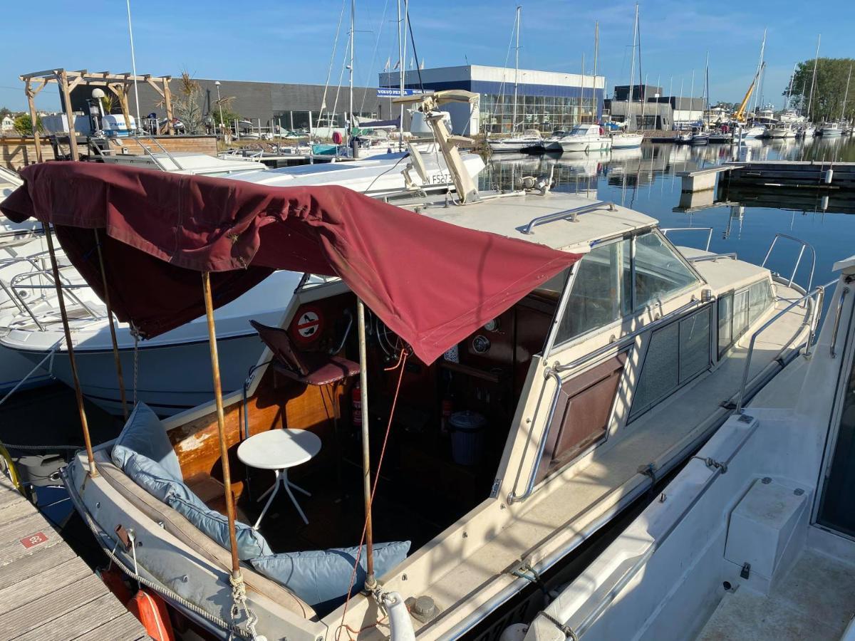 Bateau L'Etoile, Romantique, Apaisant, Ideal Pour Un Couple Ouistreham Exterior foto